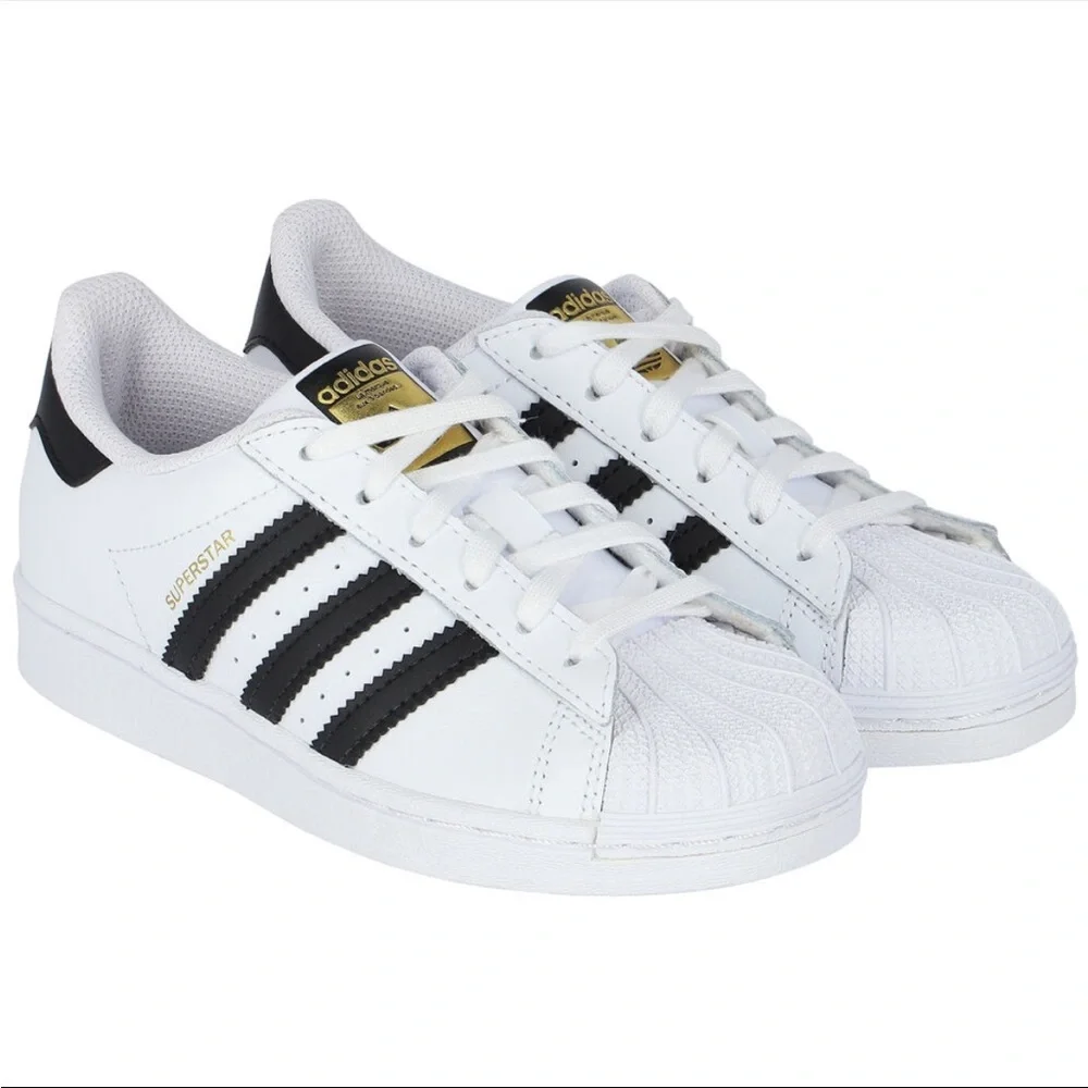 Adidas Superstars White with black stripes Mens sz8/ Women’s Sz 9 - Picture 1 of 8